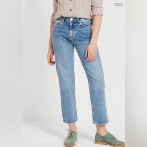 ๐๐ Frank & Oak Patti Straight Leg Cropped Jeans | Size 24 | Light Blue Wash - Picture 1 of 10